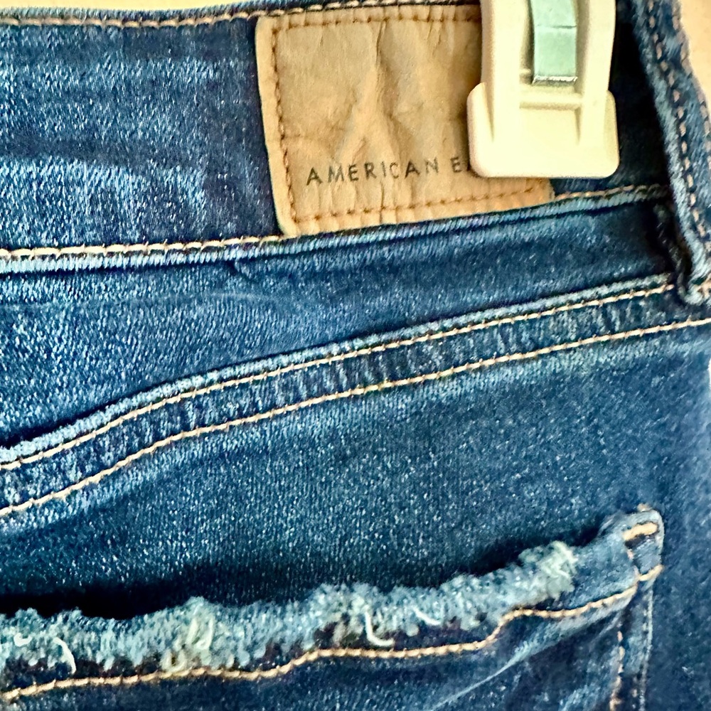 Women's American Eagle Size 2 Blue Jeans - Picture 4 of 8